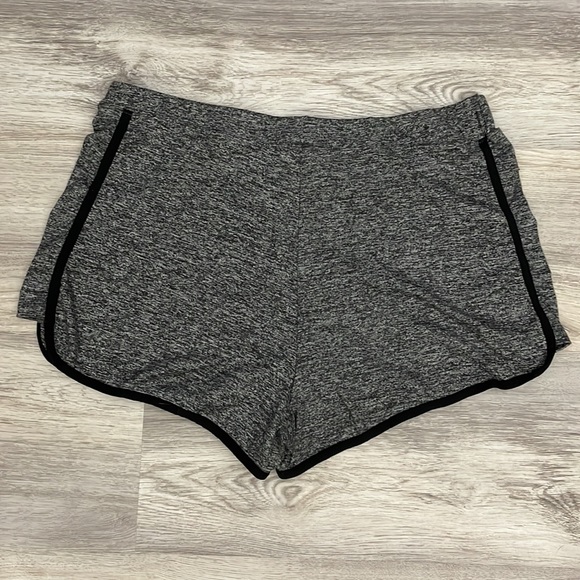 Ready to Go Heather Gray with Black Side Stripes & Trim Elastic Waist Shorts 3X - Picture 2 of 7
